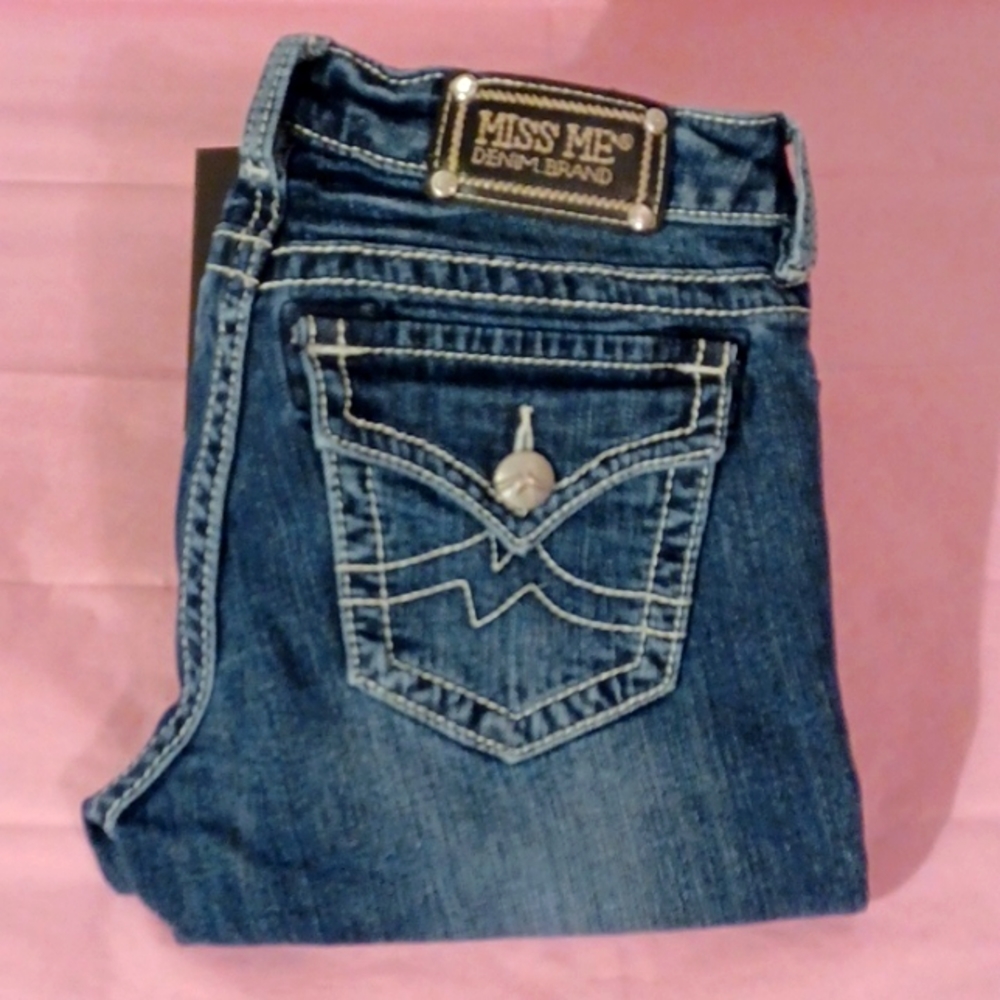 NWOT! Miss Me jeans! 5 pocket. Sz.28